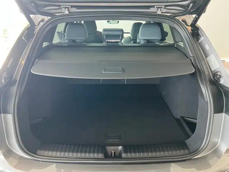 Audi Q6L e-tron 2026 First Edition — миниатюра 17