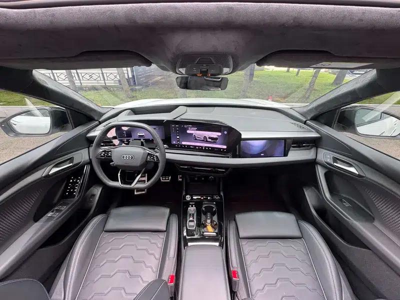 Audi Q6L e-tron 2026 First Edition — миниатюра 17