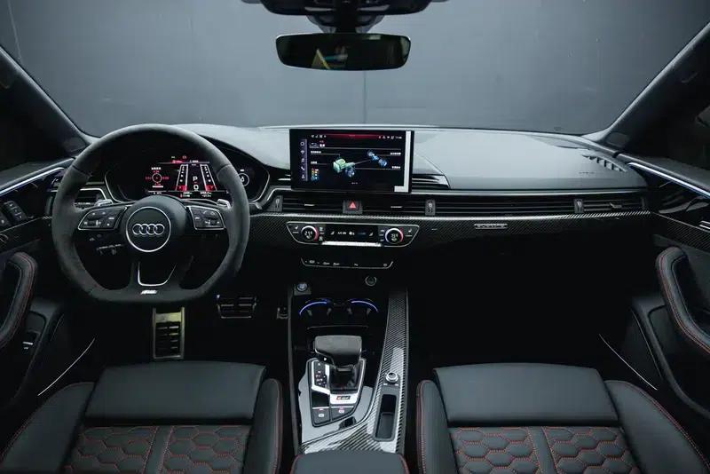 Audi RS 5 2024 2.9T Sportback — миниатюра 28