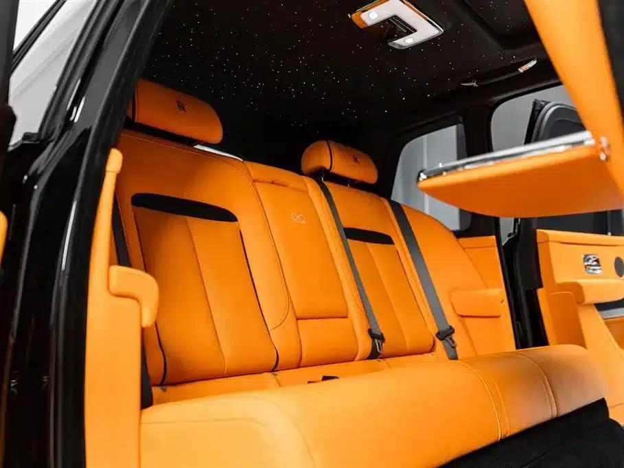 2020 Cullinan Black Badge — миниатюра 12