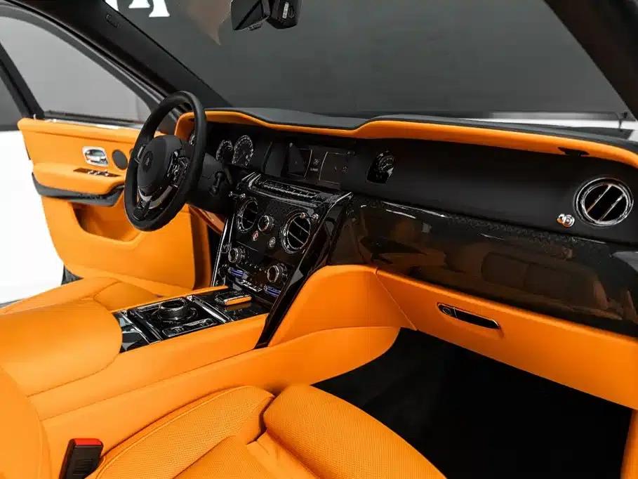 2020 Cullinan Black Badge — миниатюра 15