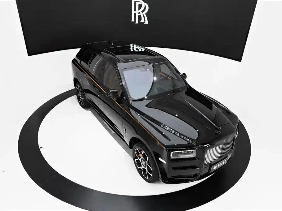 2020 Cullinan Black Badge — миниатюра 17