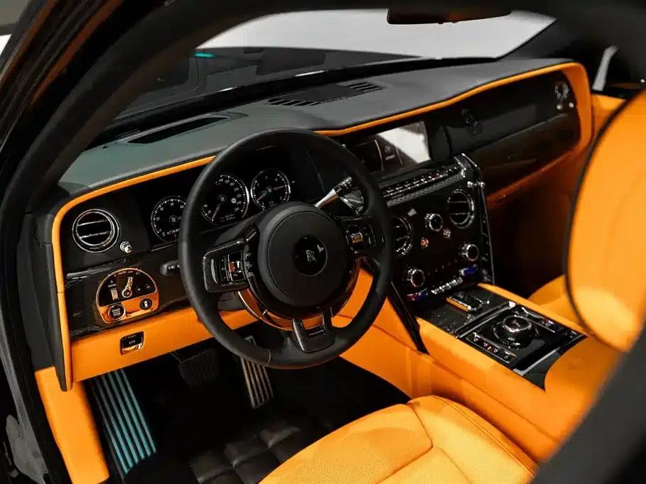 2020 Cullinan Black Badge — миниатюра 8
