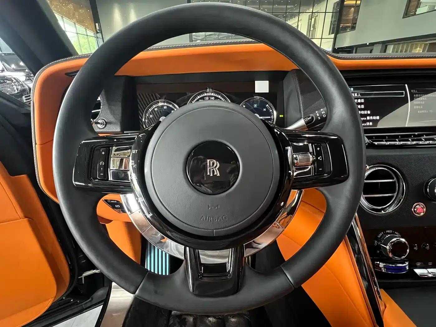 2022 Cullinan, four-seater version — миниатюра 13
