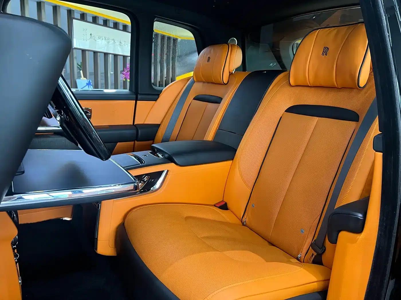 2022 Cullinan, four-seater version — миниатюра 9