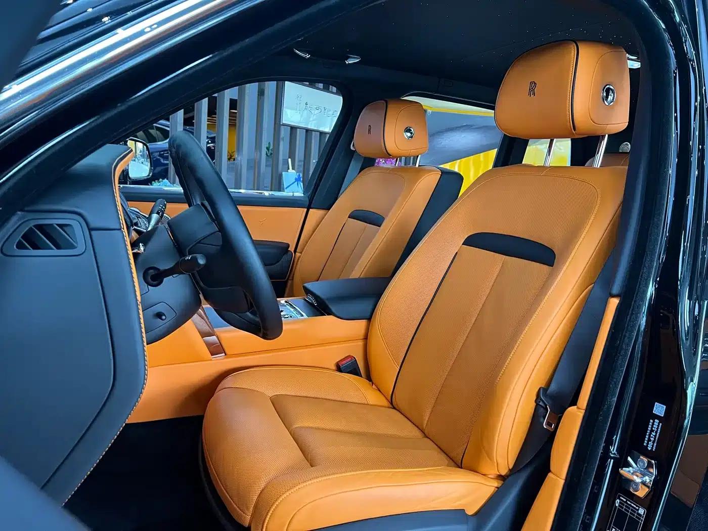 2022 Cullinan, four-seater version — миниатюра 10