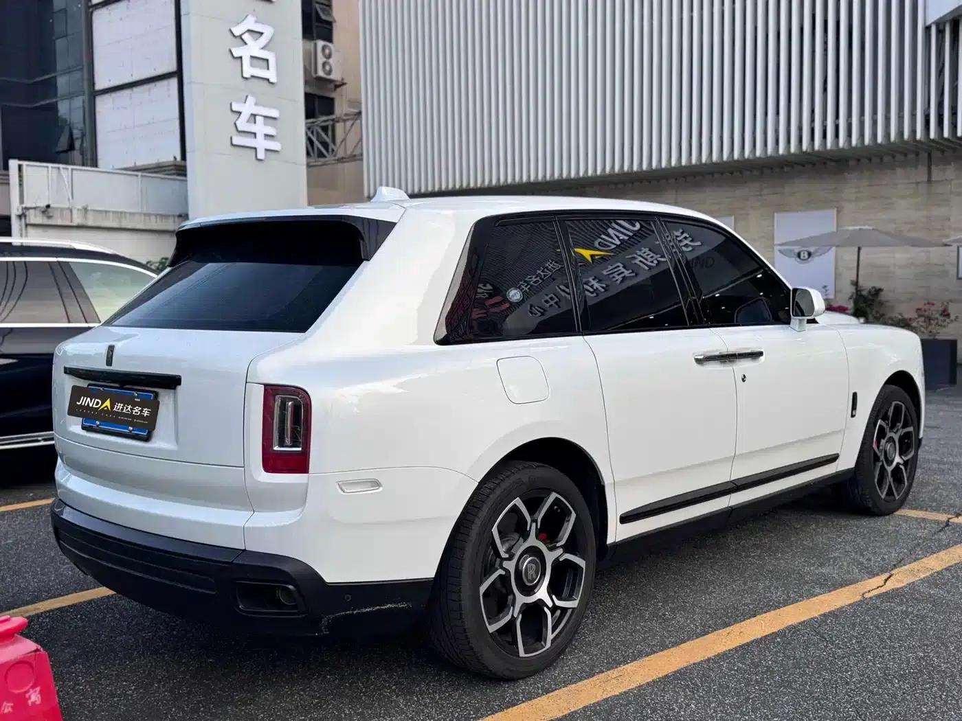 2018 Cullinan, four-seater version — миниатюра 7