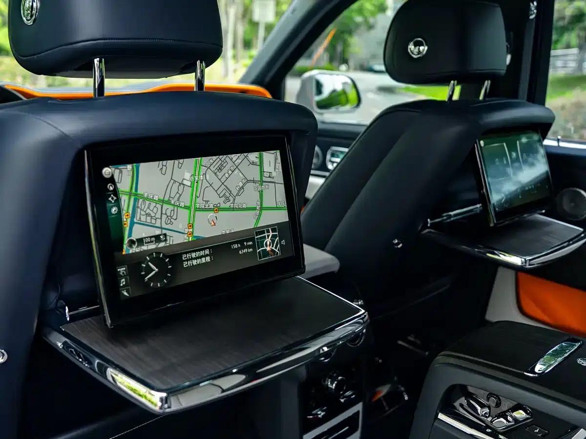 2018 Cullinan, four-seater version — миниатюра 11
