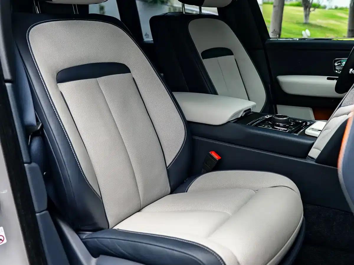 2018 Cullinan, four-seater version — миниатюра 6