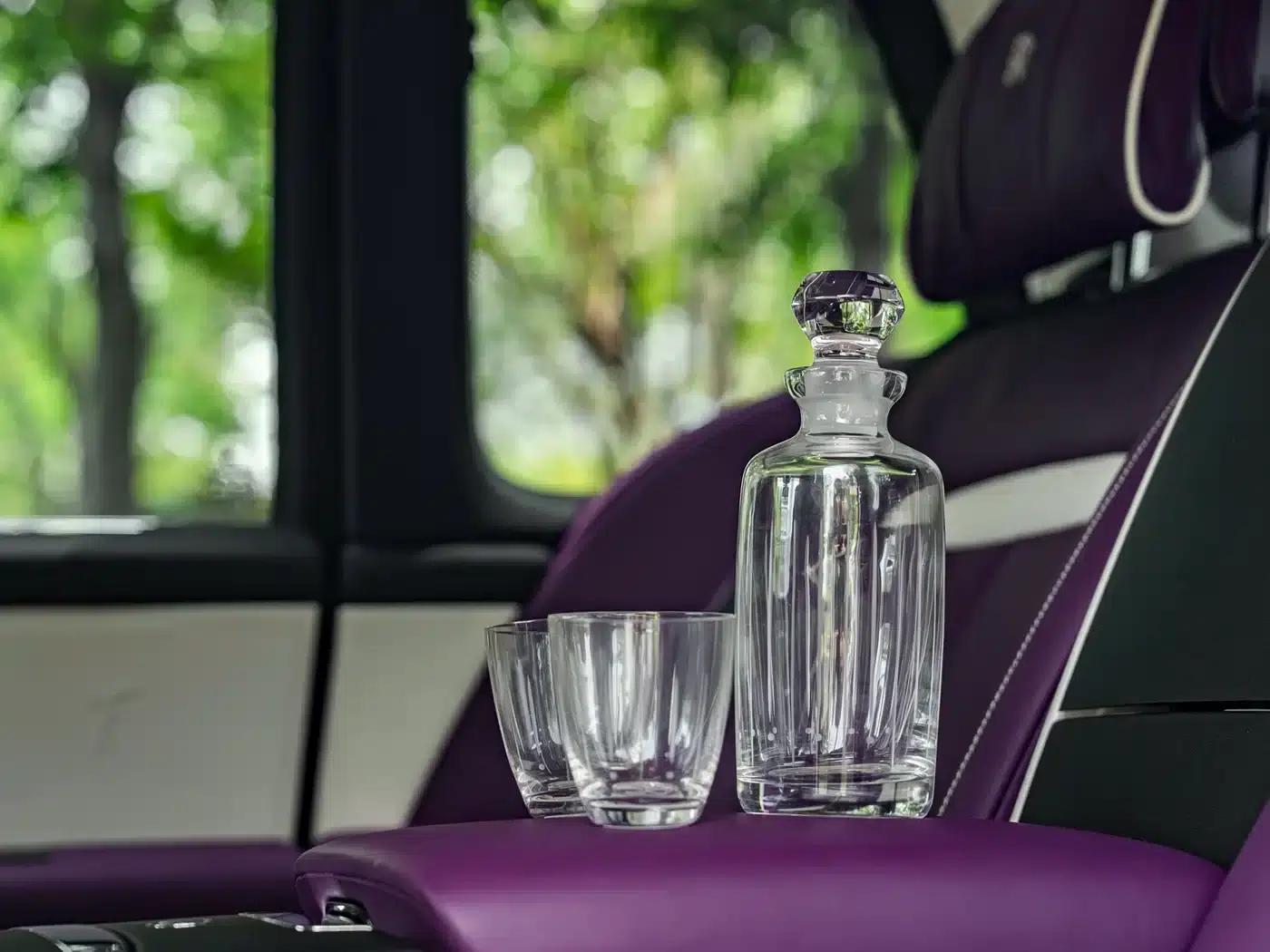 2018 Cullinan, four-seater version — миниатюра 15