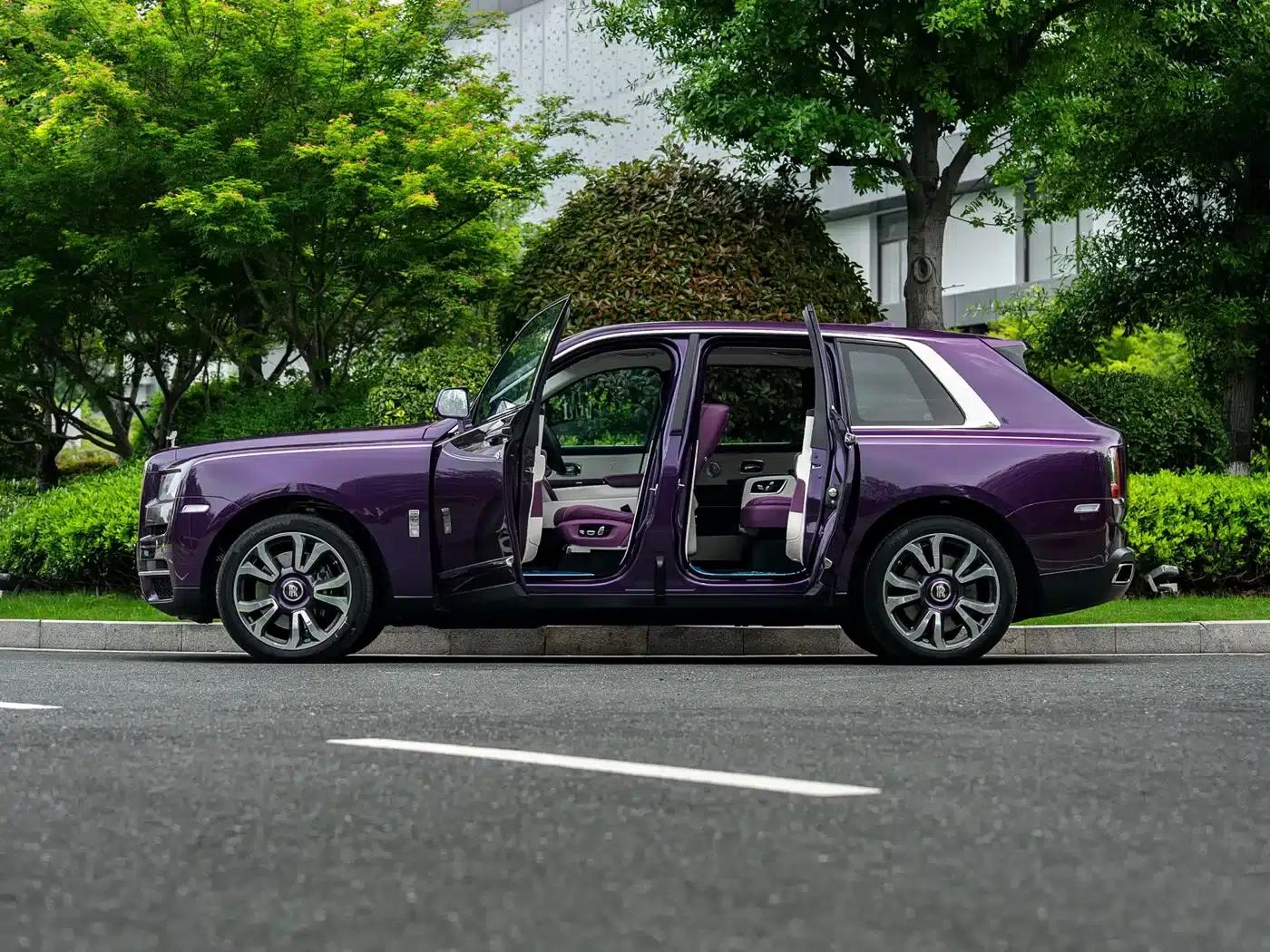 2018 Cullinan, four-seater version — миниатюра 5