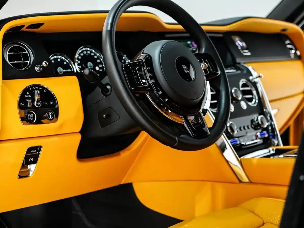 2024 Cullinan, four-seater version — миниатюра 15