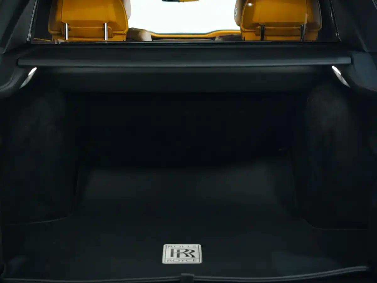2024 Cullinan, four-seater version — миниатюра 8