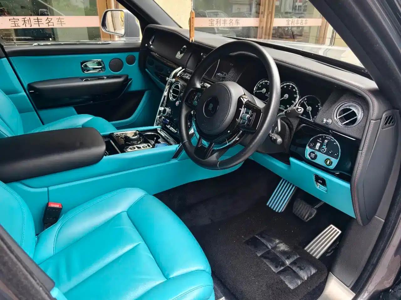 2018 Cullinan 5-seater — миниатюра 5