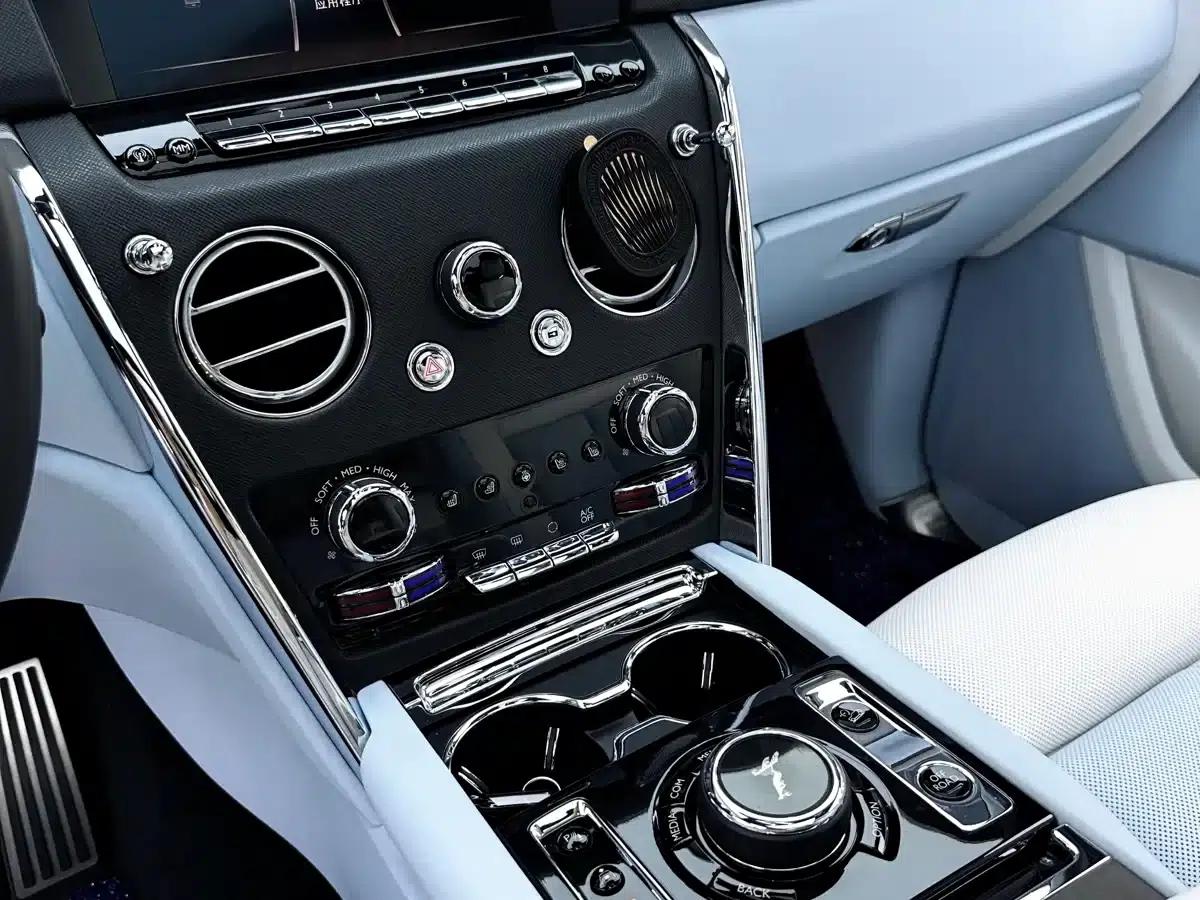 2018 Cullinan 5-seater — миниатюра 19