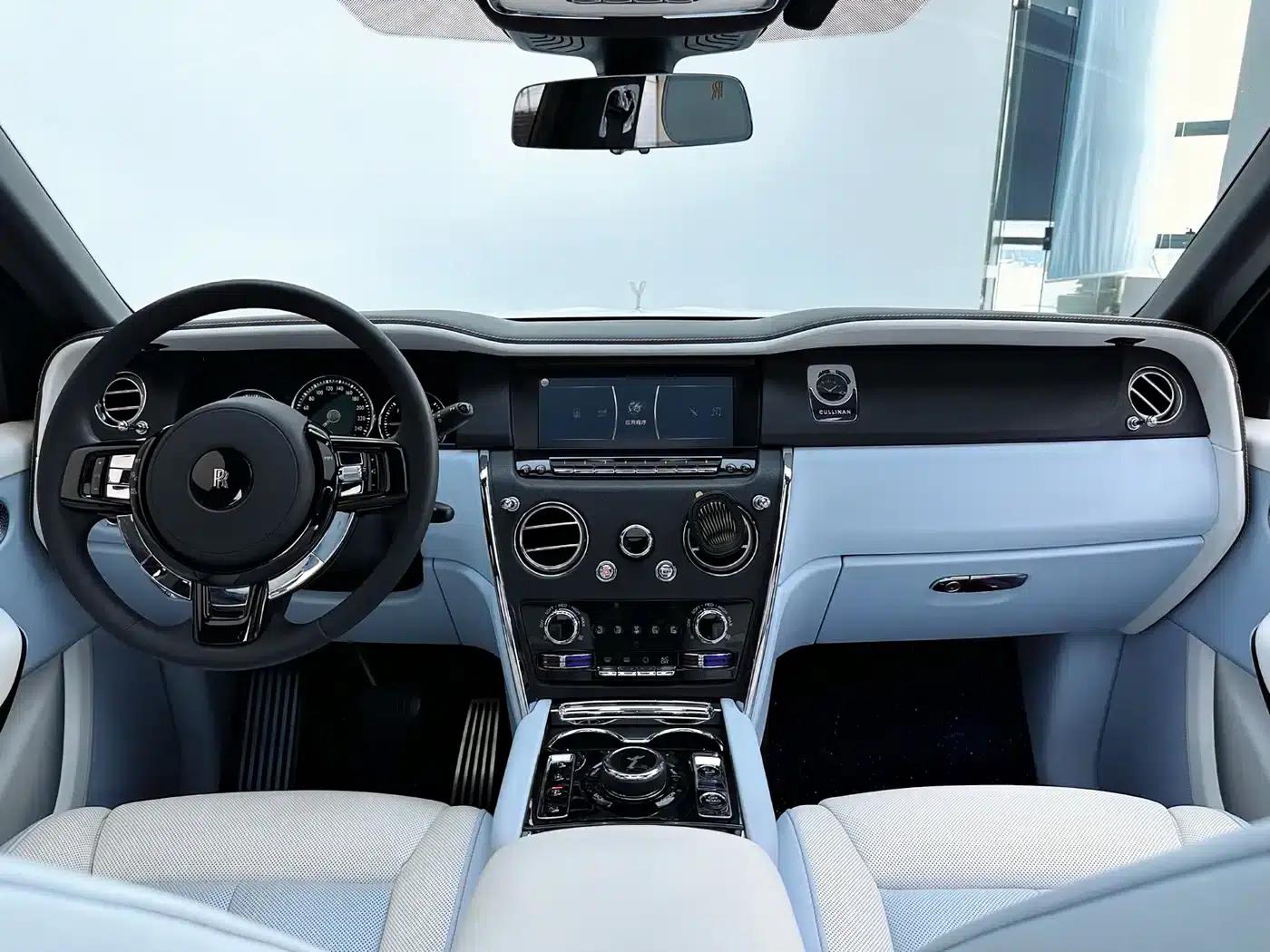 2018 Cullinan 5-seater — миниатюра 22