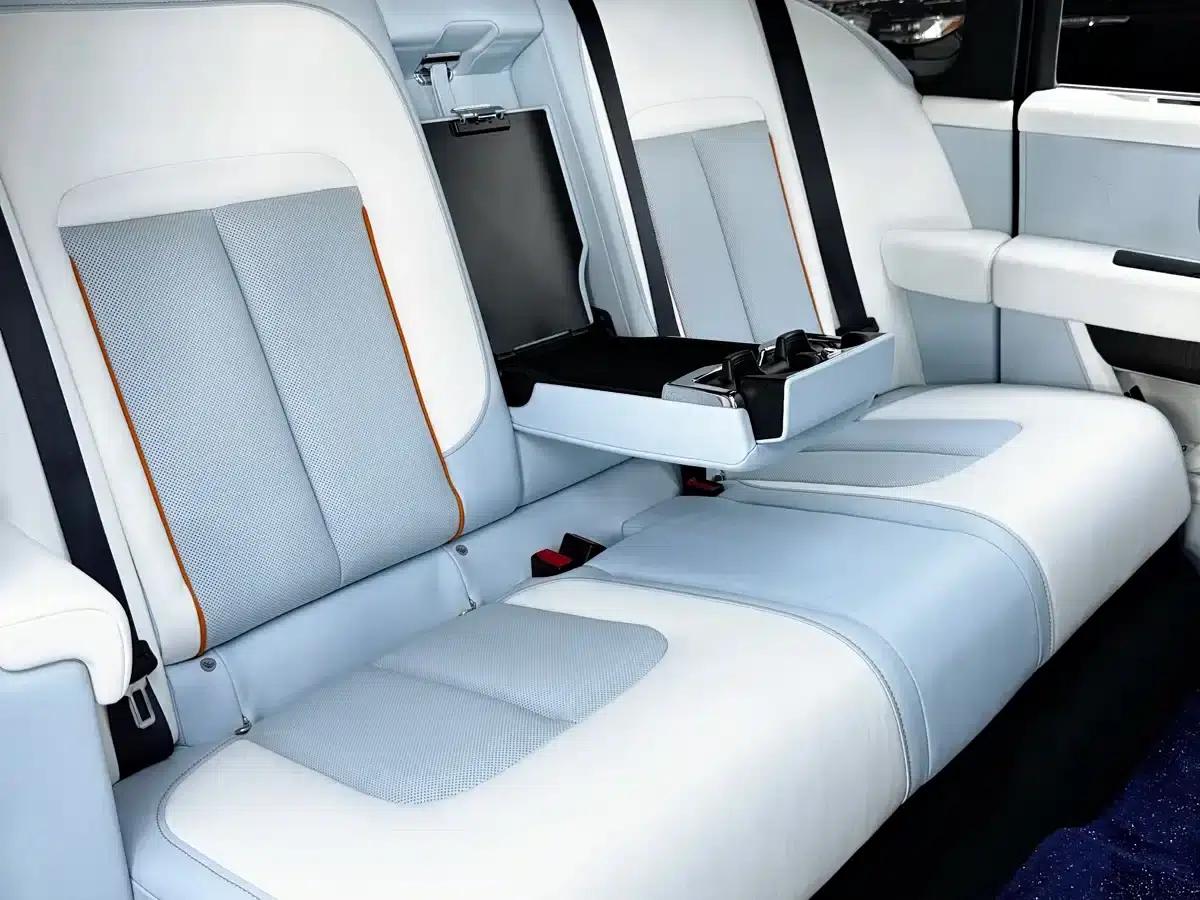 2018 Cullinan 5-seater — миниатюра 26