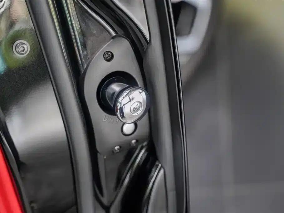 2022 Cullinan Black Badge — миниатюра 11
