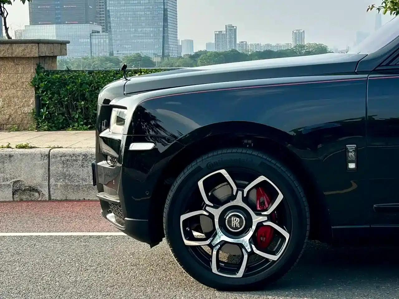 2022 Cullinan Black Badge — миниатюра 4