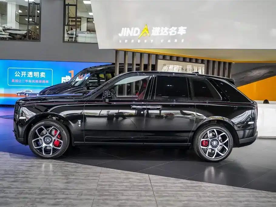 2022 Cullinan Black Badge — миниатюра 33