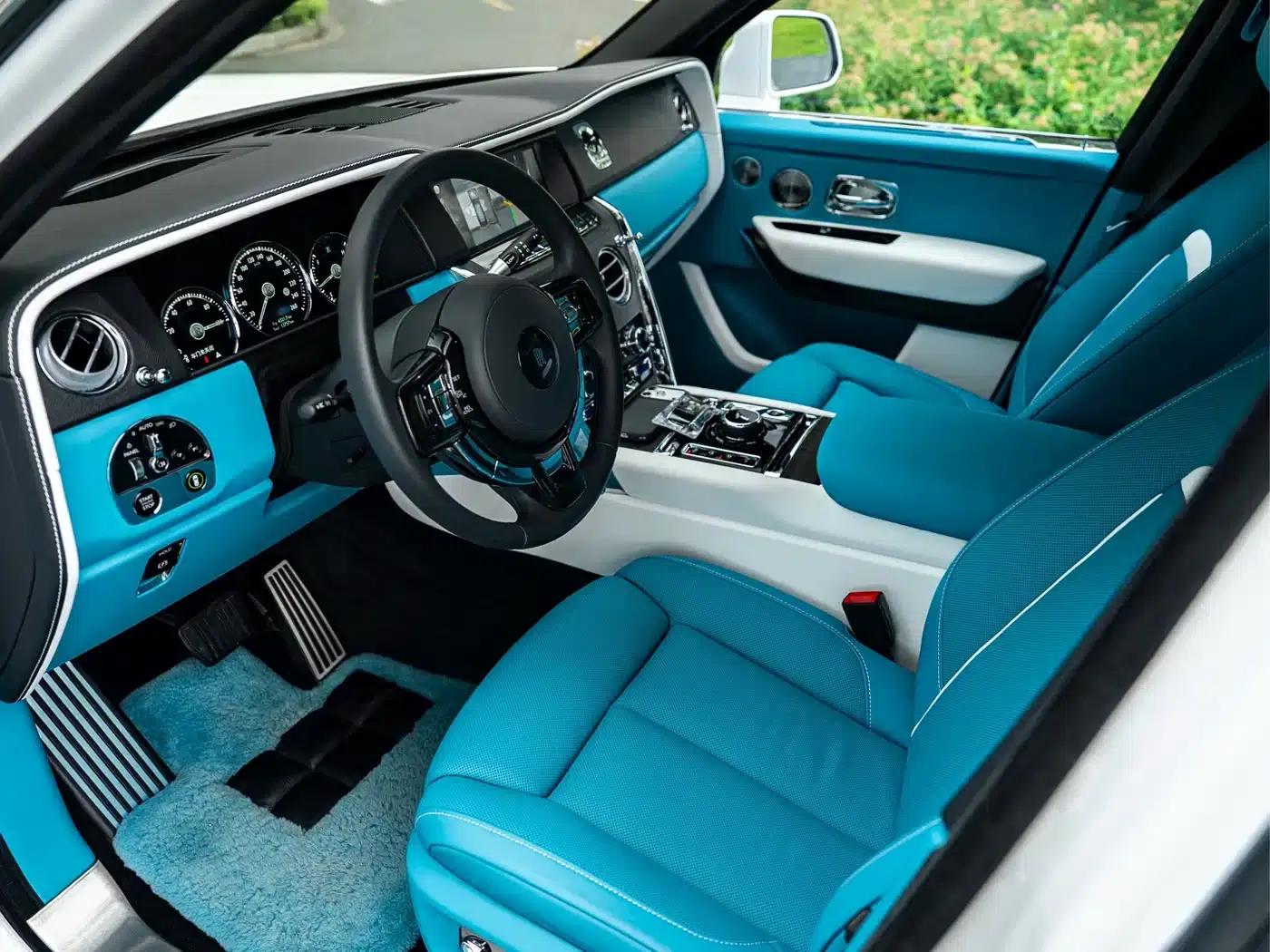 2018 Cullinan, four-seater version — миниатюра 12