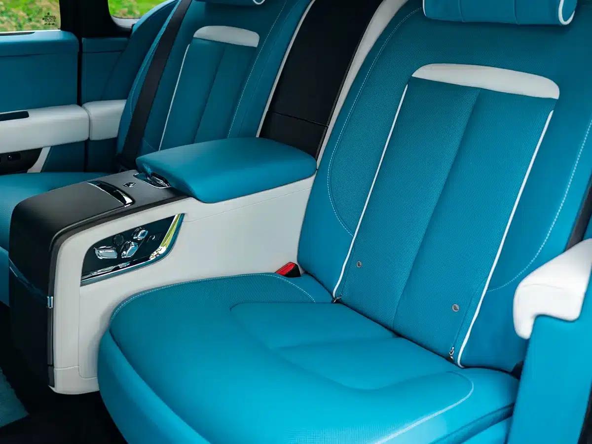 2018 Cullinan, four-seater version — миниатюра 13