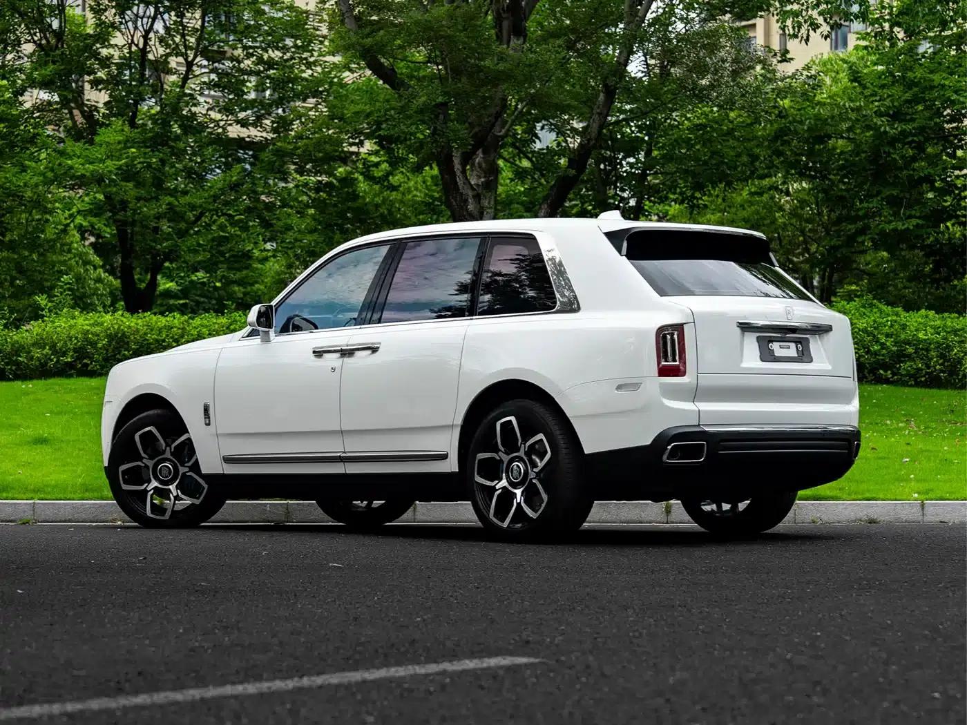 2018 Cullinan, four-seater version — миниатюра 18