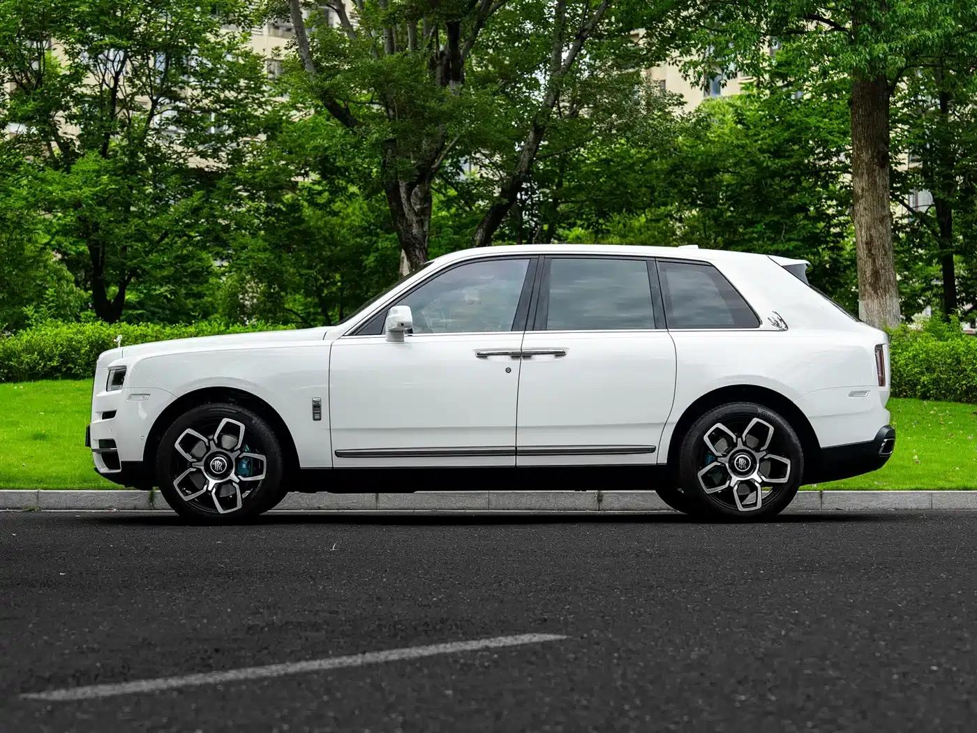 2018 Cullinan, four-seater version — миниатюра 19