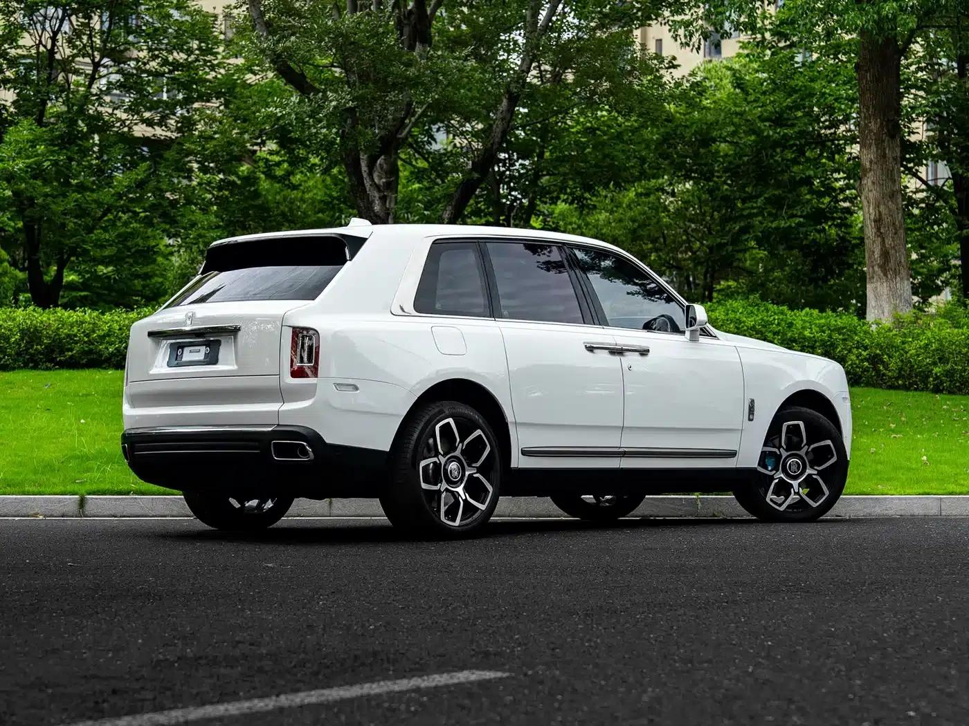 2018 Cullinan, four-seater version — миниатюра 21