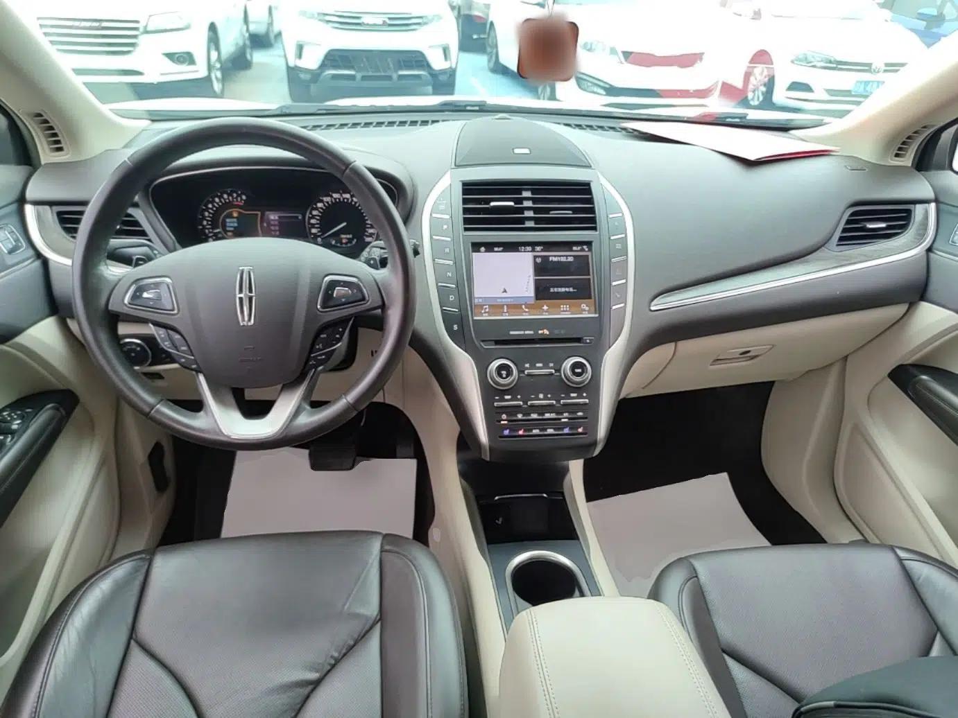 Lincoln MKC 2018 2.0T Two-Wheel Drive Luxury Edition — миниатюра 17