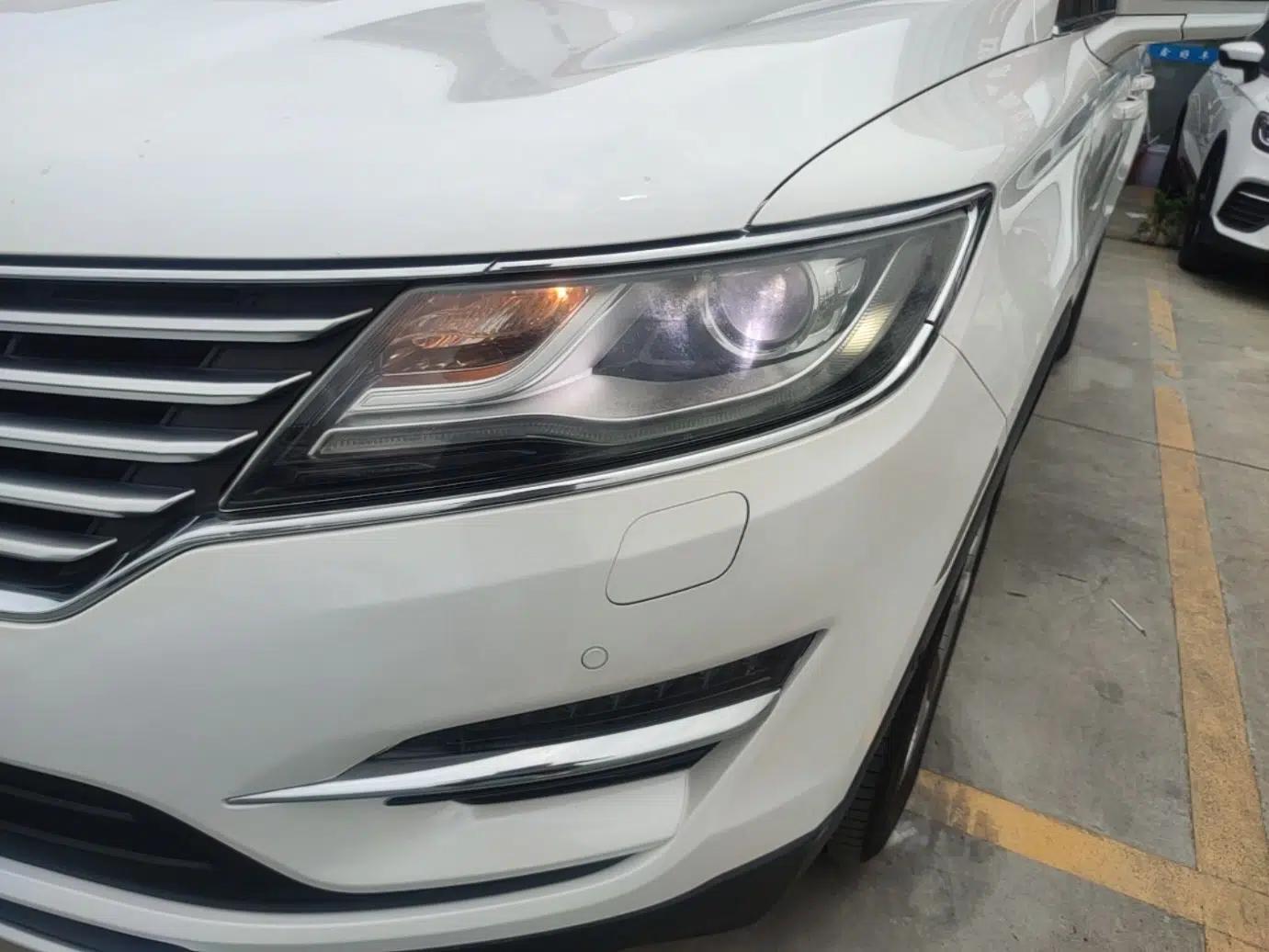 Lincoln MKC 2018 2.0T Two-Wheel Drive Luxury Edition — миниатюра 8