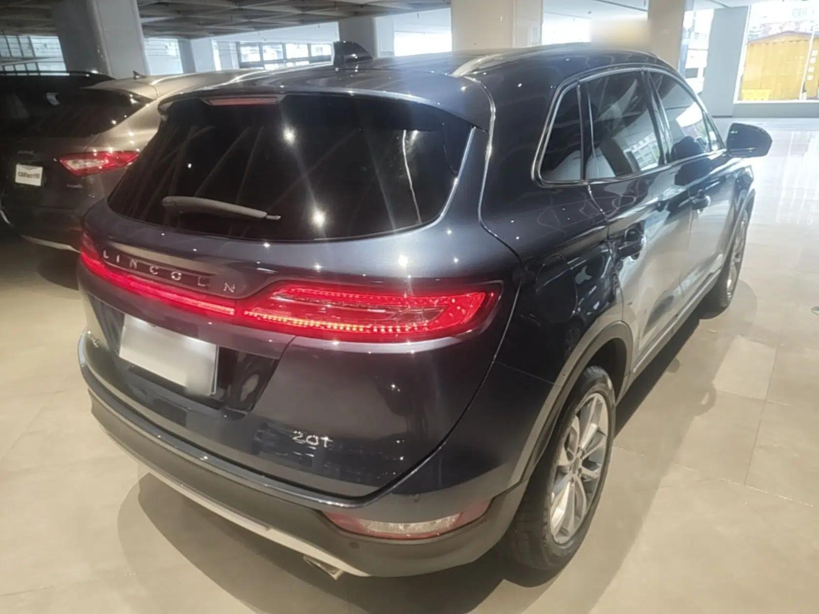 Lincoln MKC 2017 2.0T Two-Wheel-Drive Luxury Edition — миниатюра 6