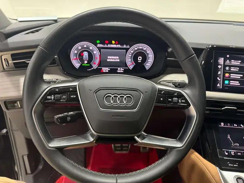Audi Q6 2024 45TFSI quattro Qiyun Edition Yulin Package 6-seater — миниатюра 12