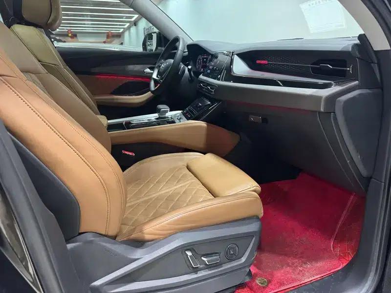 Audi Q6 2024 45TFSI quattro Qiyun Edition Yulin Package 6-seater — миниатюра 6