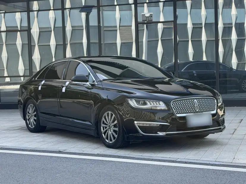 Lincoln MKZ 2018 2.0T Premium Edition — миниатюра 2