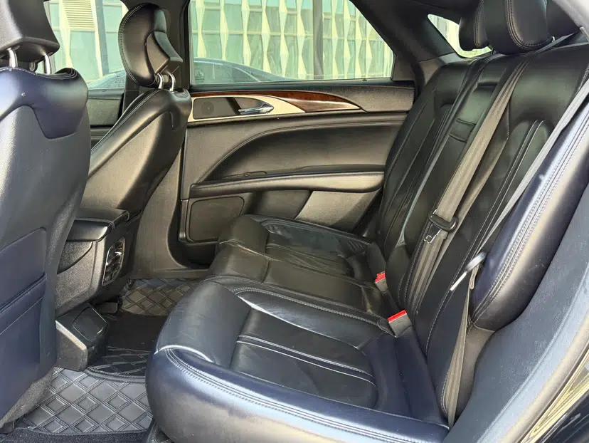 Lincoln MKZ 2018 2.0T Premium Edition — миниатюра 11