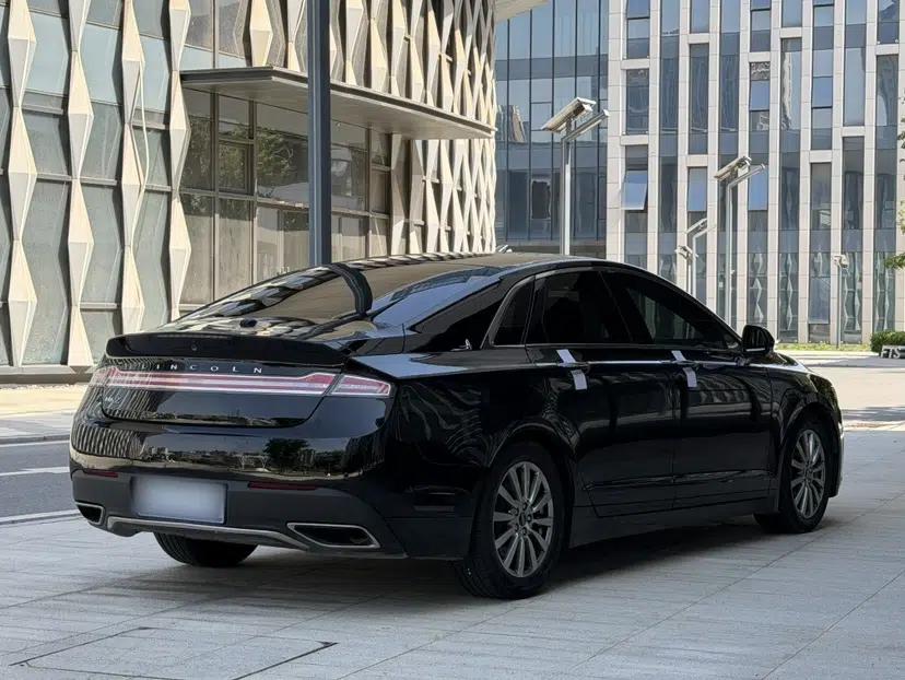 Lincoln MKZ 2018 2.0T Premium Edition — миниатюра 5