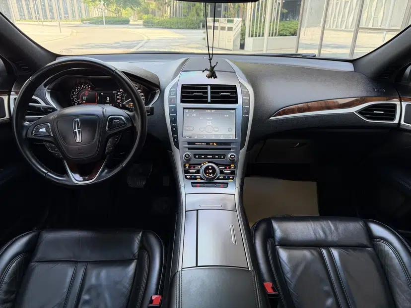 Lincoln MKZ 2018 2.0T Premium Edition — миниатюра 9
