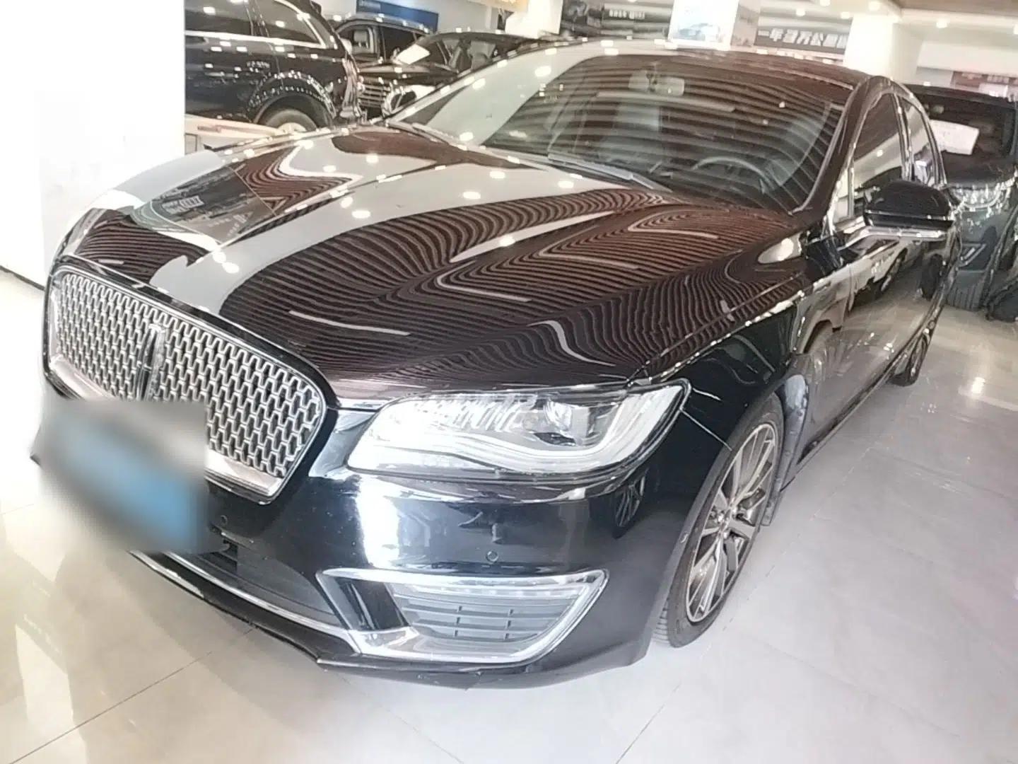 Lincoln MKZ 2017 2.0T Luxury Edition — миниатюра 1