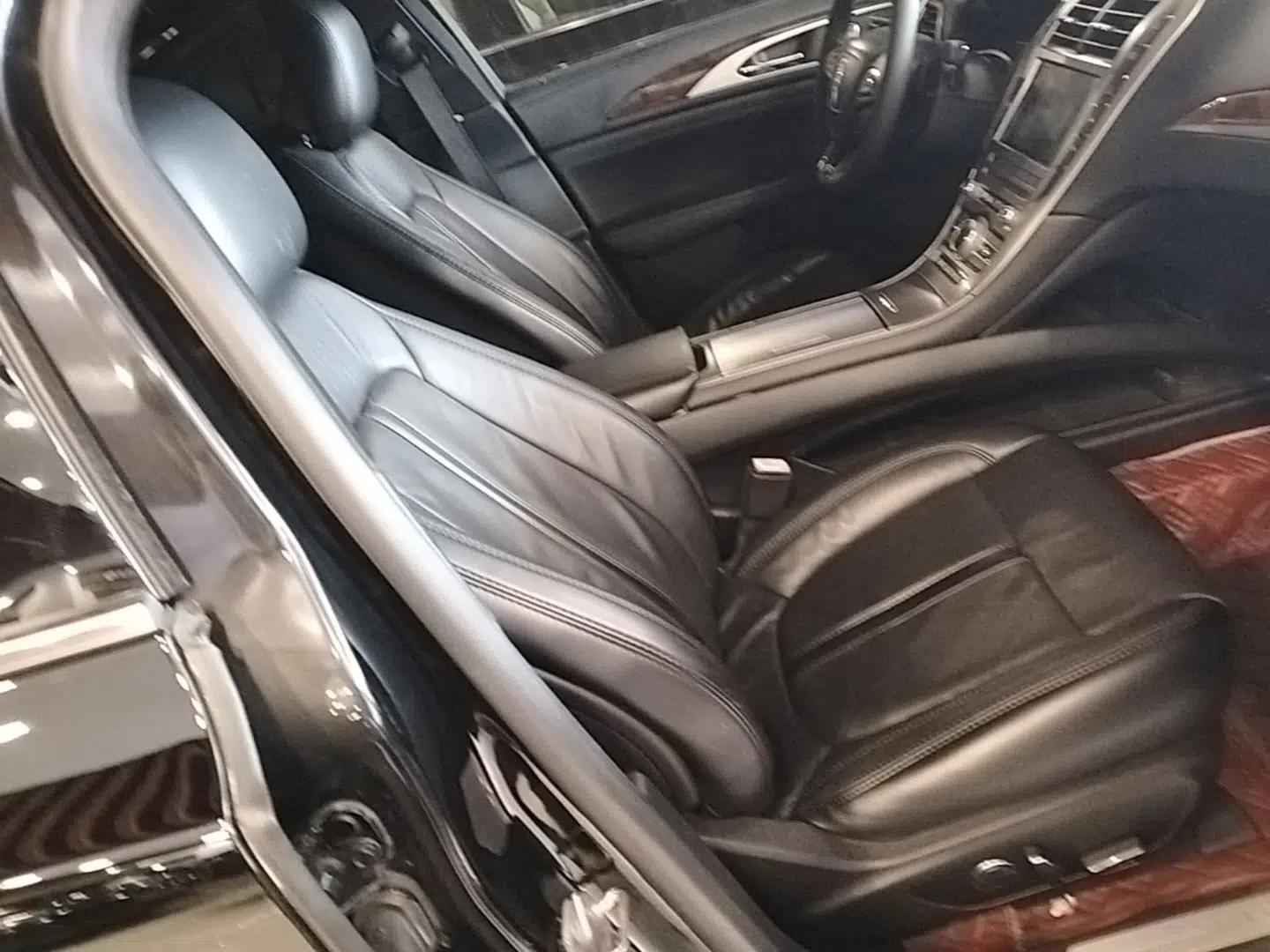 Lincoln MKZ 2017 2.0T Luxury Edition — миниатюра 19