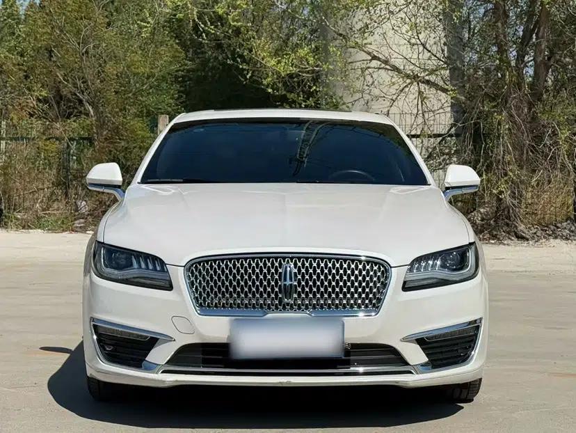 Lincoln MKZ 2017 2.0T Luxury Edition — миниатюра 2