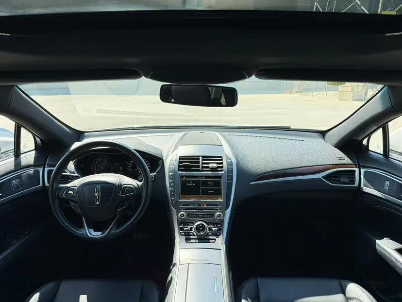 Lincoln MKZ 2017 2.0T Luxury Edition — миниатюра 13