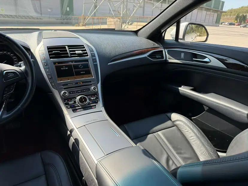 Lincoln MKZ 2017 2.0T Luxury Edition — миниатюра 16