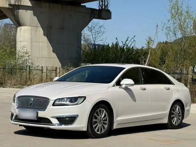 Lincoln MKZ 2017 2.0T Luxury Edition