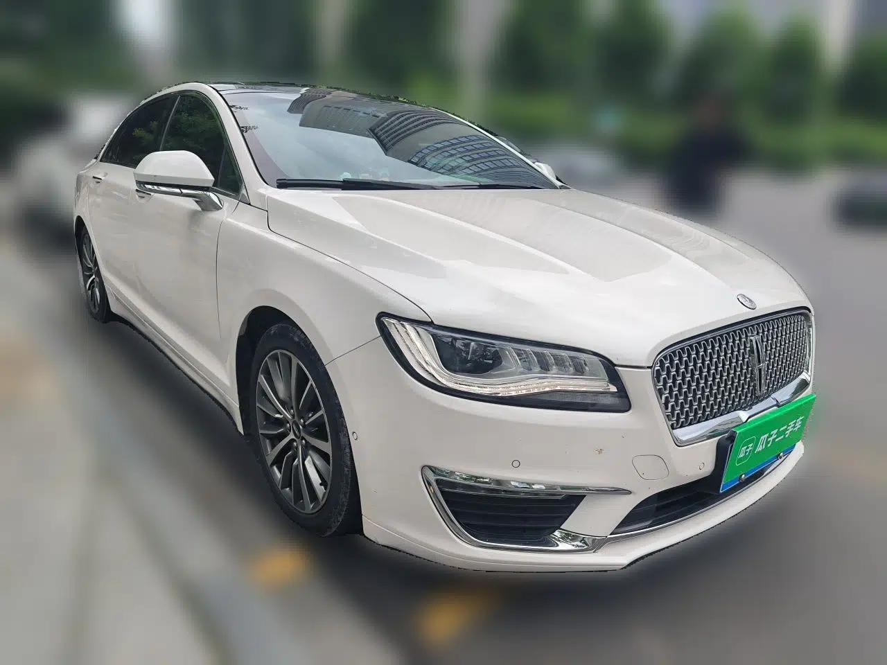 Lincoln MKZ 2017 2.0T Luxury Edition — миниатюра 3