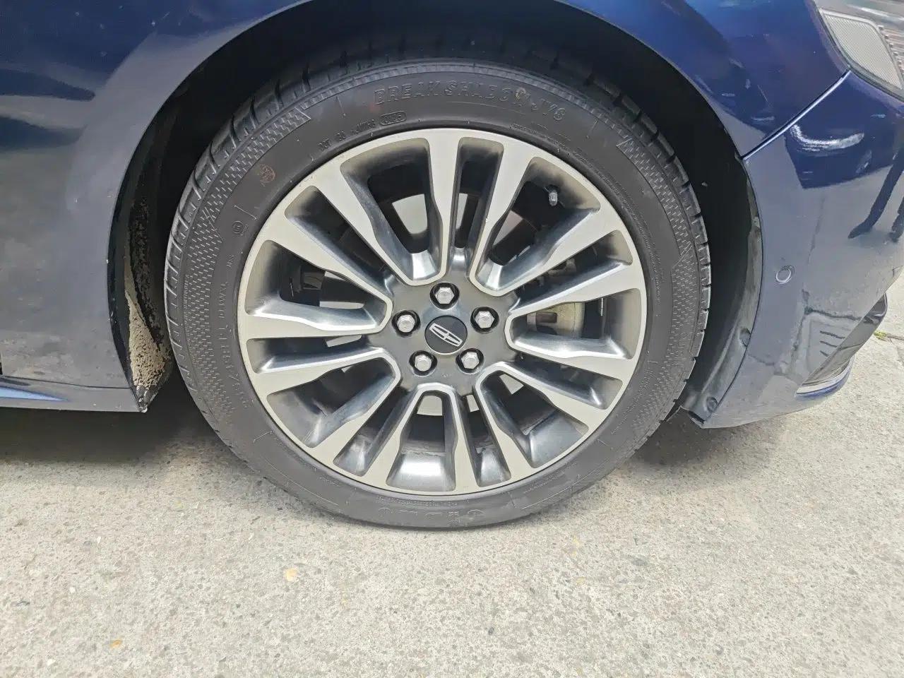 Lincoln Continental 2017 3.0T Four-Wheel Drive Prestige Edition — миниатюра 8