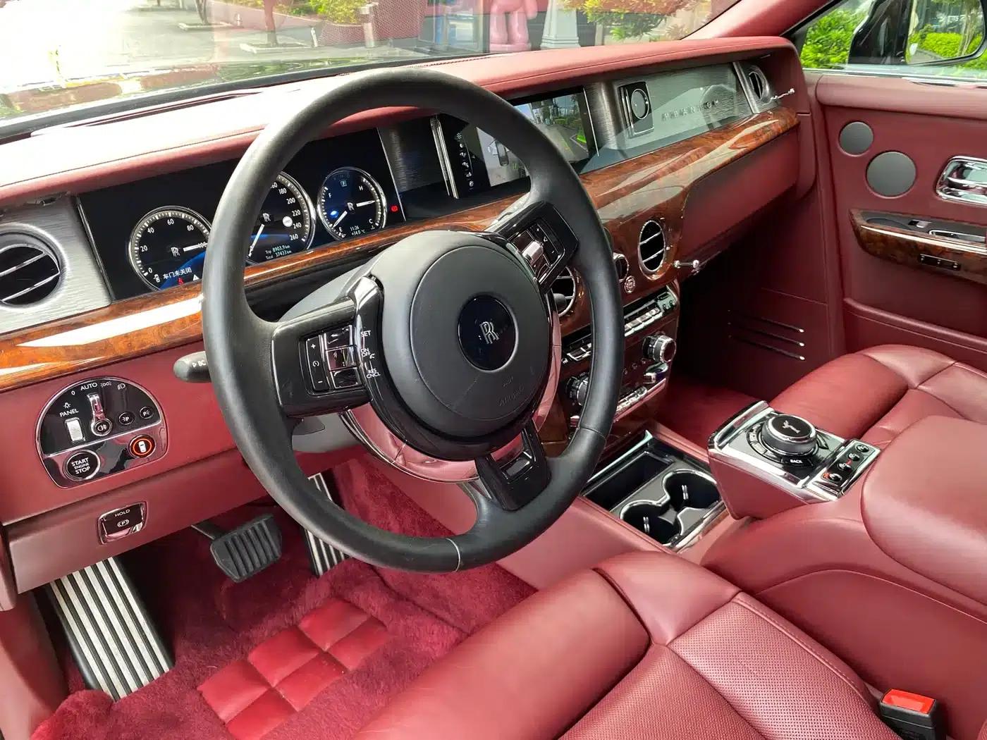 2018 Phantom 6.7T Standard Wheelbase — миниатюра 7