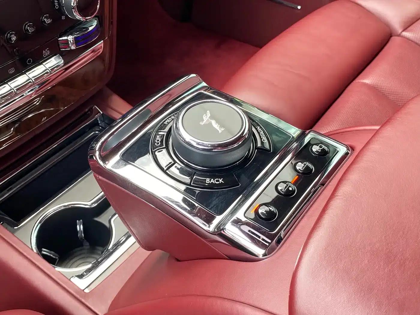 2018 Phantom 6.7T Standard Wheelbase — миниатюра 8