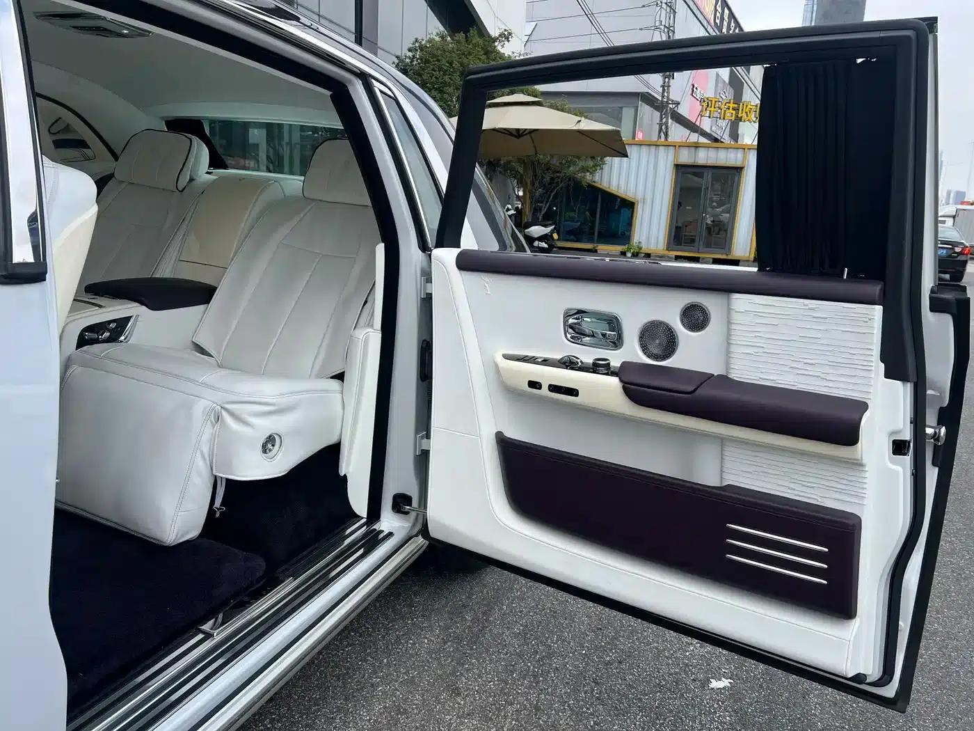 2018 Phantom 6.7T Long Wheelbase — миниатюра 13
