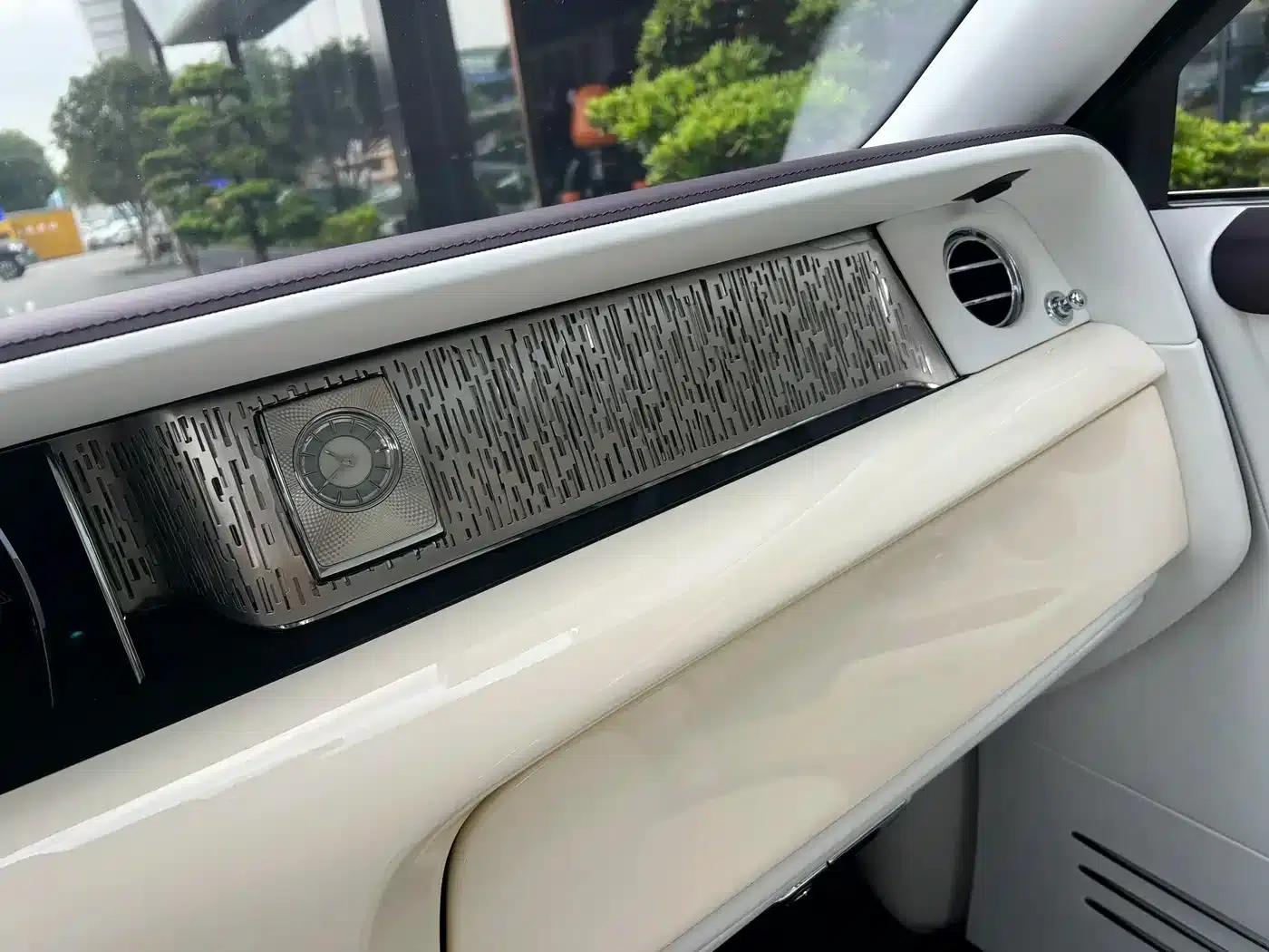 2018 Phantom 6.7T Long Wheelbase — миниатюра 9